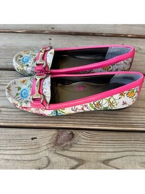 Ros Hommerson Floral Loafers with Red Trim